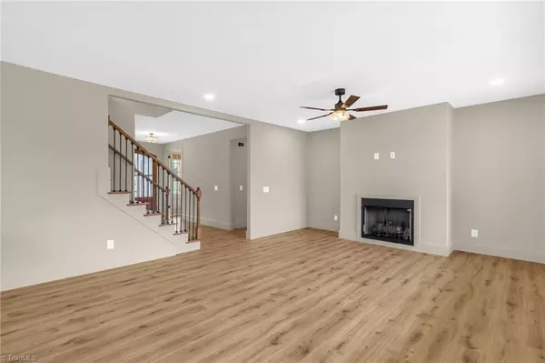 Kernersville, NC 27284,8810 Rudy DR