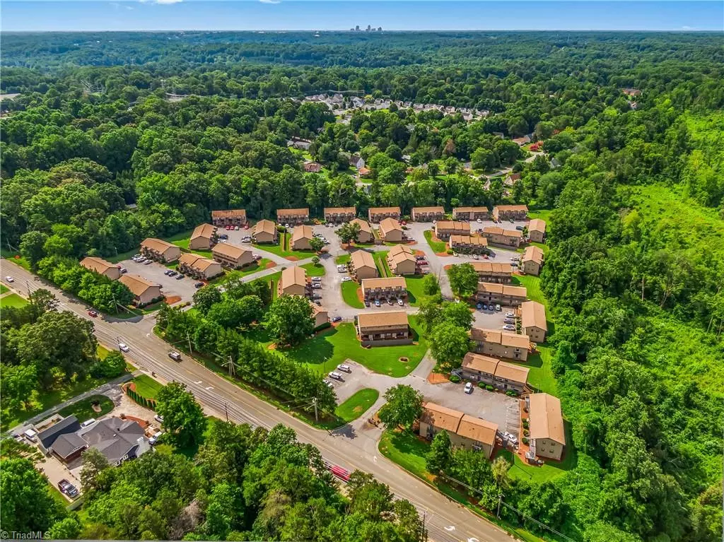 Winston-salem, NC 27106,420 Vista CIR