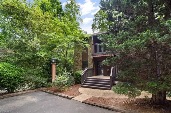Winston-salem, NC 27104,147 Cedar Lake TRL