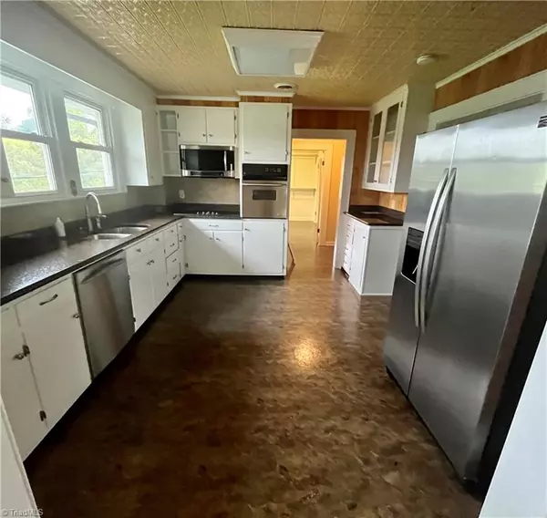 Mount Airy, NC 27030,1513 Pittman ST