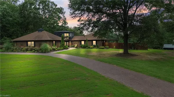 8421 Witty RD, Summerfield, NC 27358