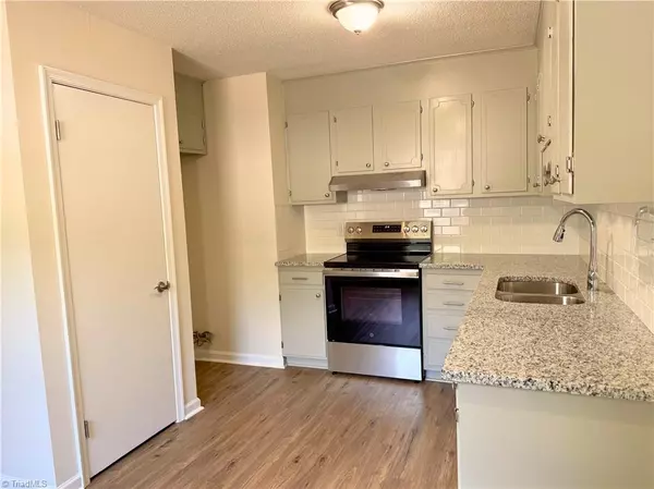 Winston-salem, NC 27127,1653 Windsong CT