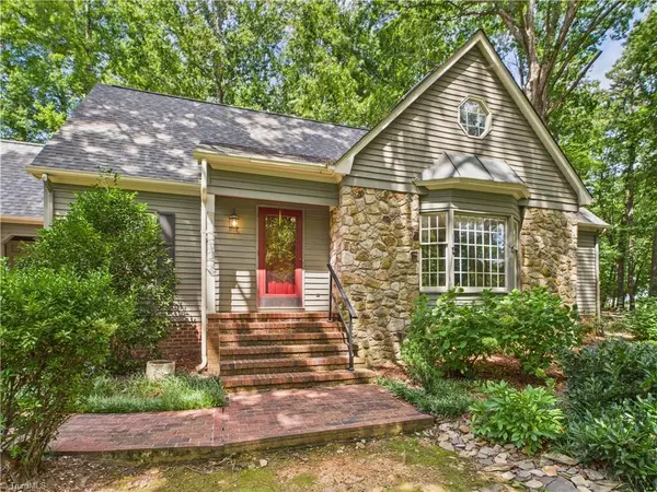 1285 Canterbury TRL, Asheboro, NC 27205