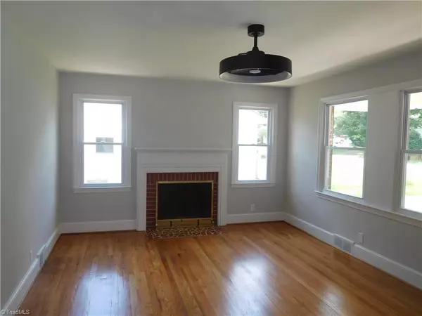 Winston-salem, NC 27127,363 Elmwood DR