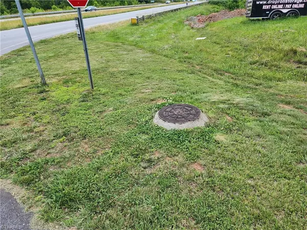 Wilkesboro, NC 28697,000 W US Highway 421