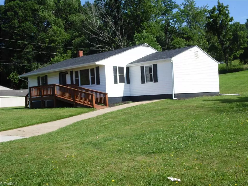 Sparta, NC 28675,569 N Sparta Pkwy