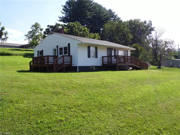 Sparta, NC 28675,569 N Sparta Pkwy