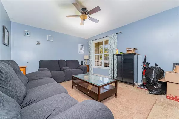 Kernersville, NC 27284,908 Phineas DR