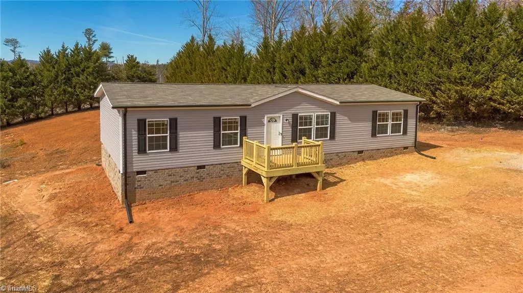 North Wilkesboro, NC 28659,607 Woodhaven RD