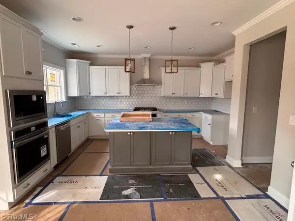 King, NC 27021,325 Grandworth WAY