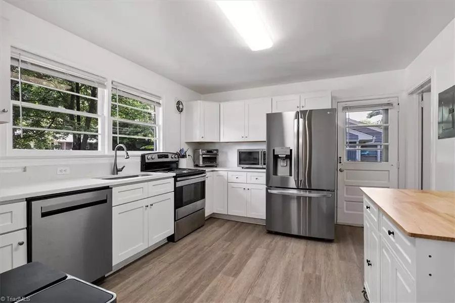 3814 Manor DR, Greensboro, NC 27403