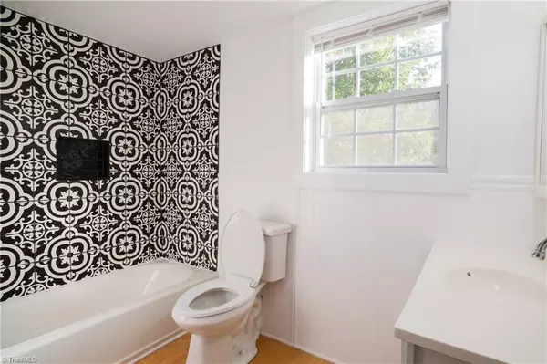 Hays, NC 28635,5366 Mountain View RD