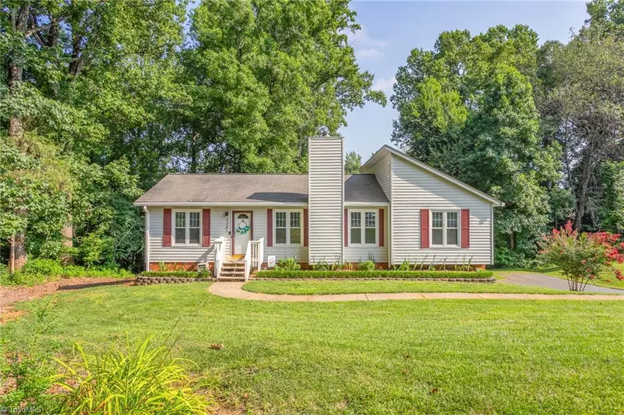 2201 Blue Stone LN, Winston-salem, NC 27107