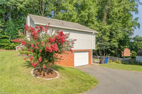 Winston-salem, NC 27107,2201 Blue Stone LN