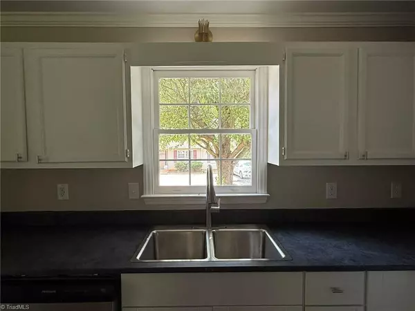 Winston-salem, NC 27127,3606 Swaim CT