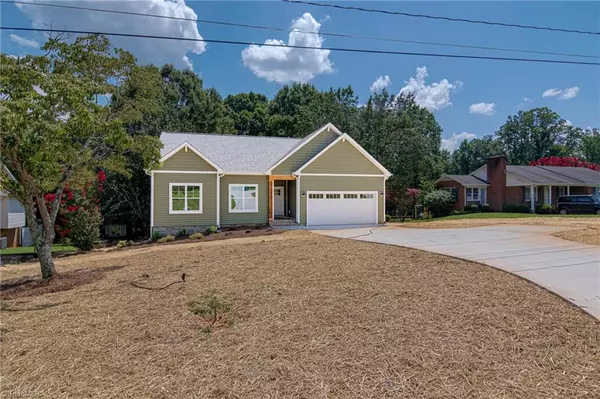 Lewisville, NC 27023,8520 Senoa DR