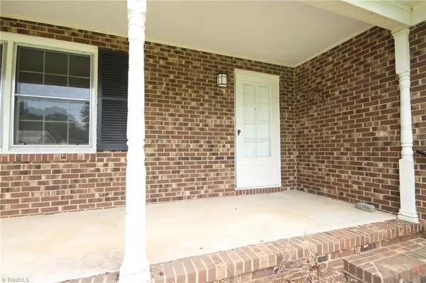 Burlington, NC 27215,2825 Delaney DR