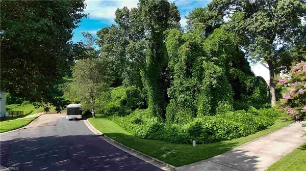 Kernersville, NC 27284,348 Clay Flynt RD