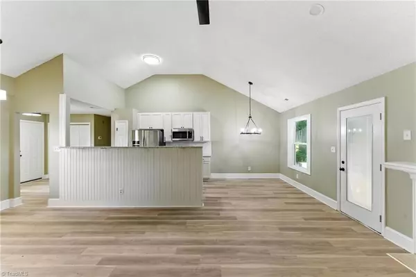 High Point, NC 27265,2105 Foggy LN