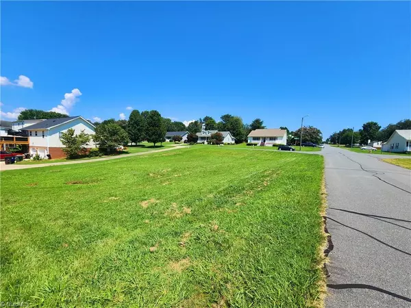 Winston-salem, NC 27401,3852 Crusade DR