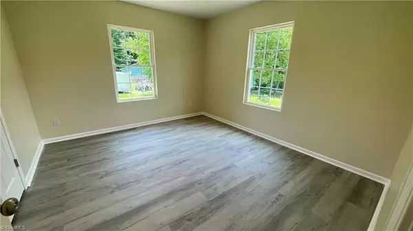 High Point, NC 27260,934 Marlboro ST