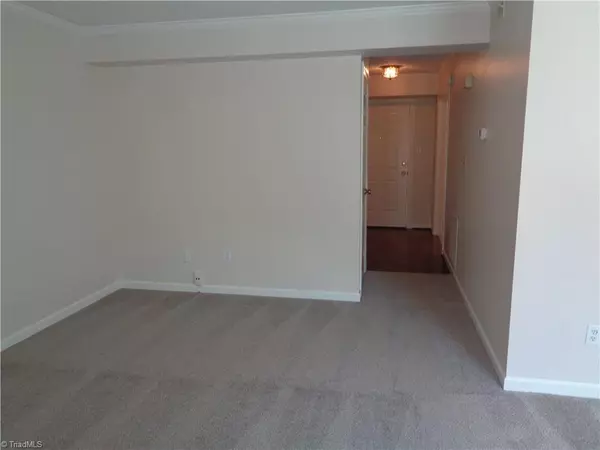 Winston-salem, NC 27104,4173 Lytchfield CT