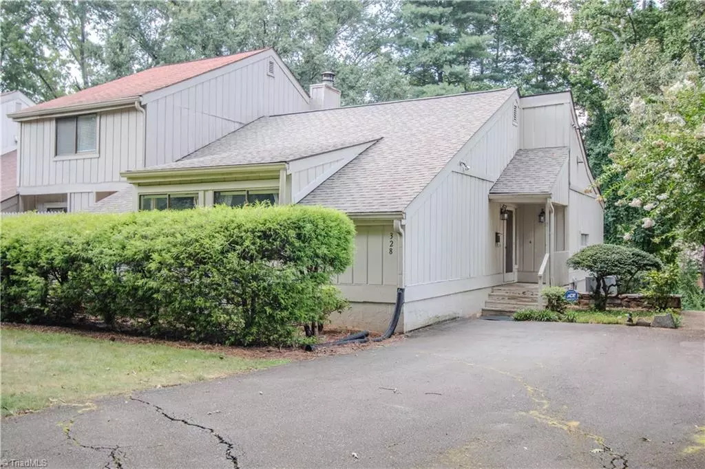 Winston-salem, NC 27104,328 Lamplighter CIR