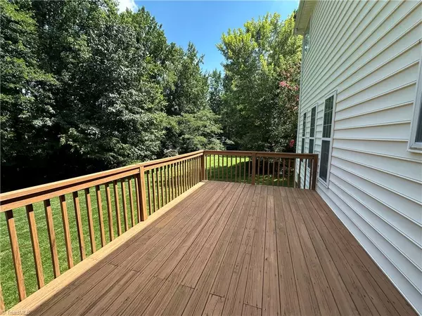 Kernersville, NC 27284,6165 Habersham DR
