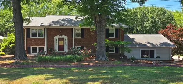 116 Ridgeway RD, Thomasville, NC 27360