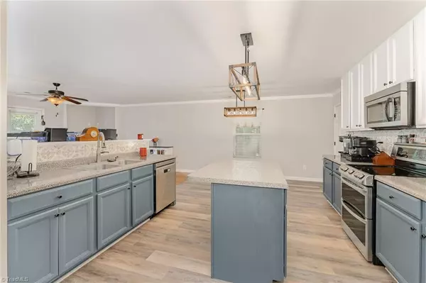 Kernersville, NC 27284,4556 Westhill PL