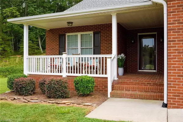 King, NC 27021,112 Arlington CT