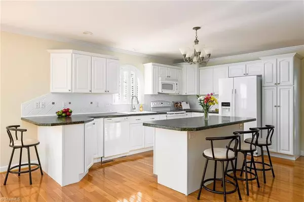 King, NC 27021,112 Arlington CT