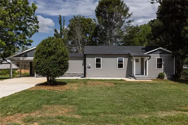 North Wilkesboro, NC 28659,267 Gentry ST