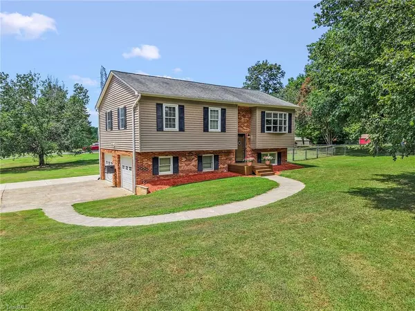 Winston-salem, NC 27106,2350 Dianne AVE