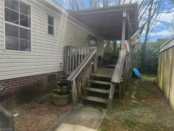 Trinity, NC 27370,1271 Thayer RD