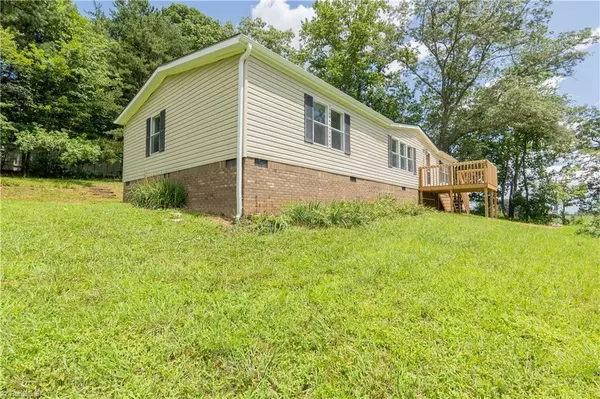 Lowgap, NC 27024,6694 W Pine ST