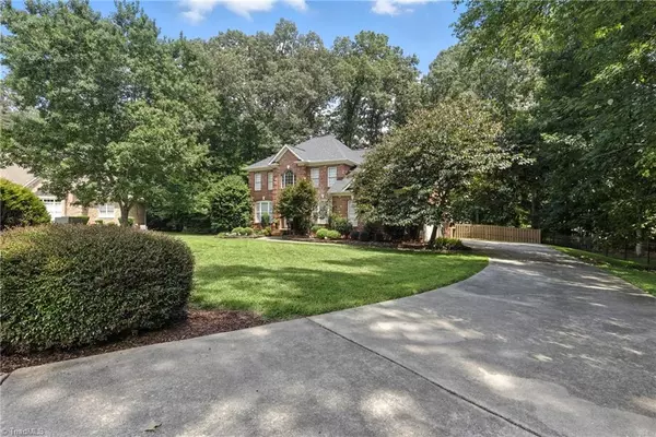 1903 Osterville CT, Whitsett, NC 27377