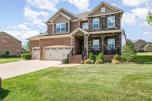 Stokesdale, NC 27357,6006 Tanoak CT
