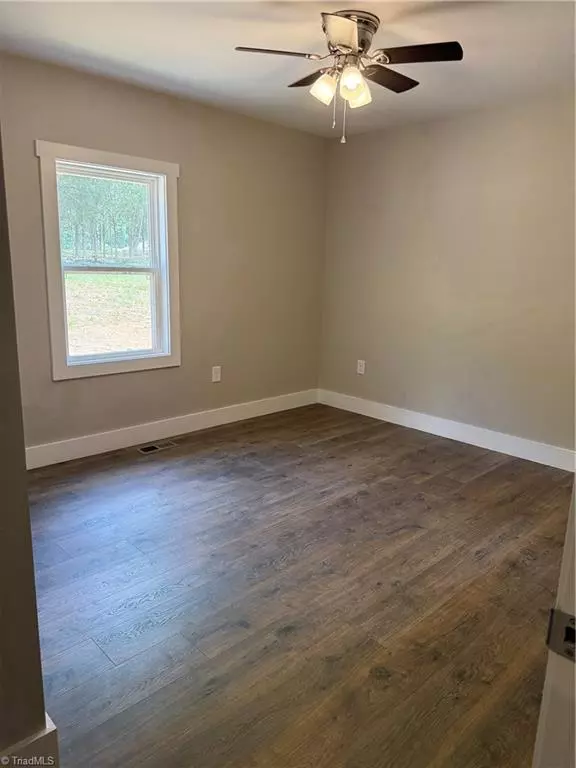 Eden, NC 27288,309 N Oakland AVE