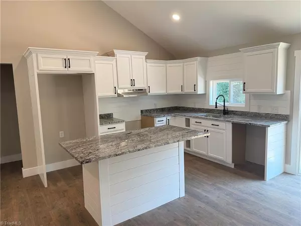 Eden, NC 27288,309 N Oakland AVE