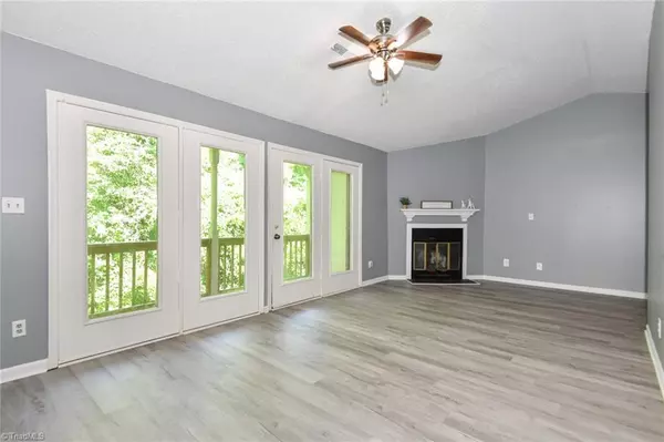 Greensboro, NC 27407,3111 Darden RD #M