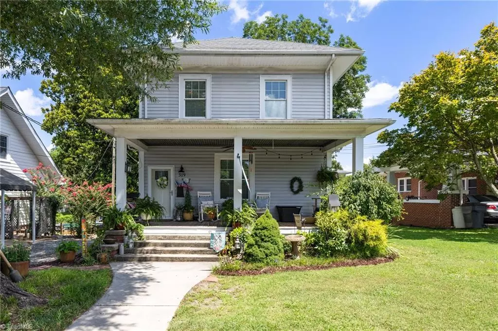 Reidsville, NC 27320,319 Maple AVE