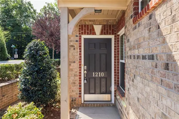 Winston-salem, NC 27103,1210 United CT