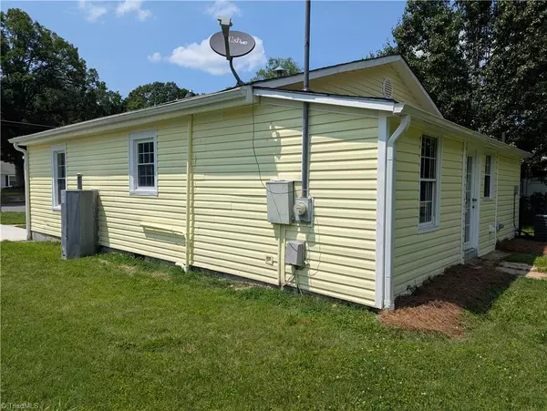 Burlington, NC 27215,312 Somers AVE