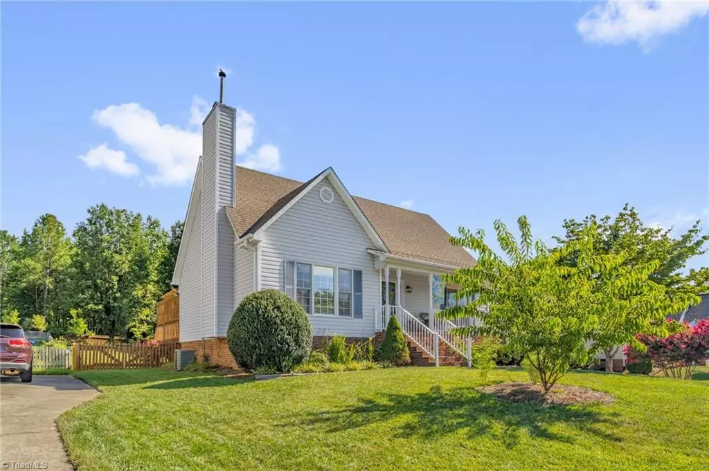 Winston-salem, NC 27106,4121 Tolley Ridge LN