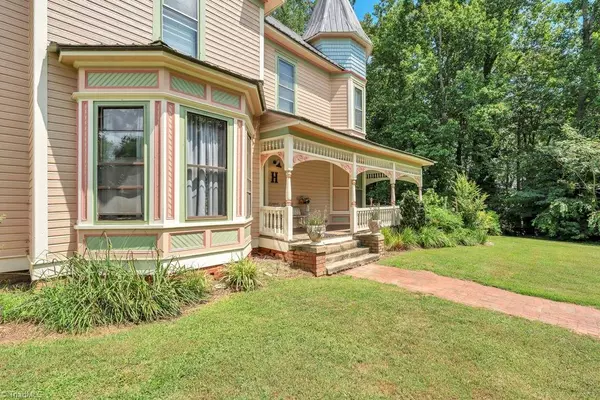 Wilkesboro, NC 28697,206 N Brook ST
