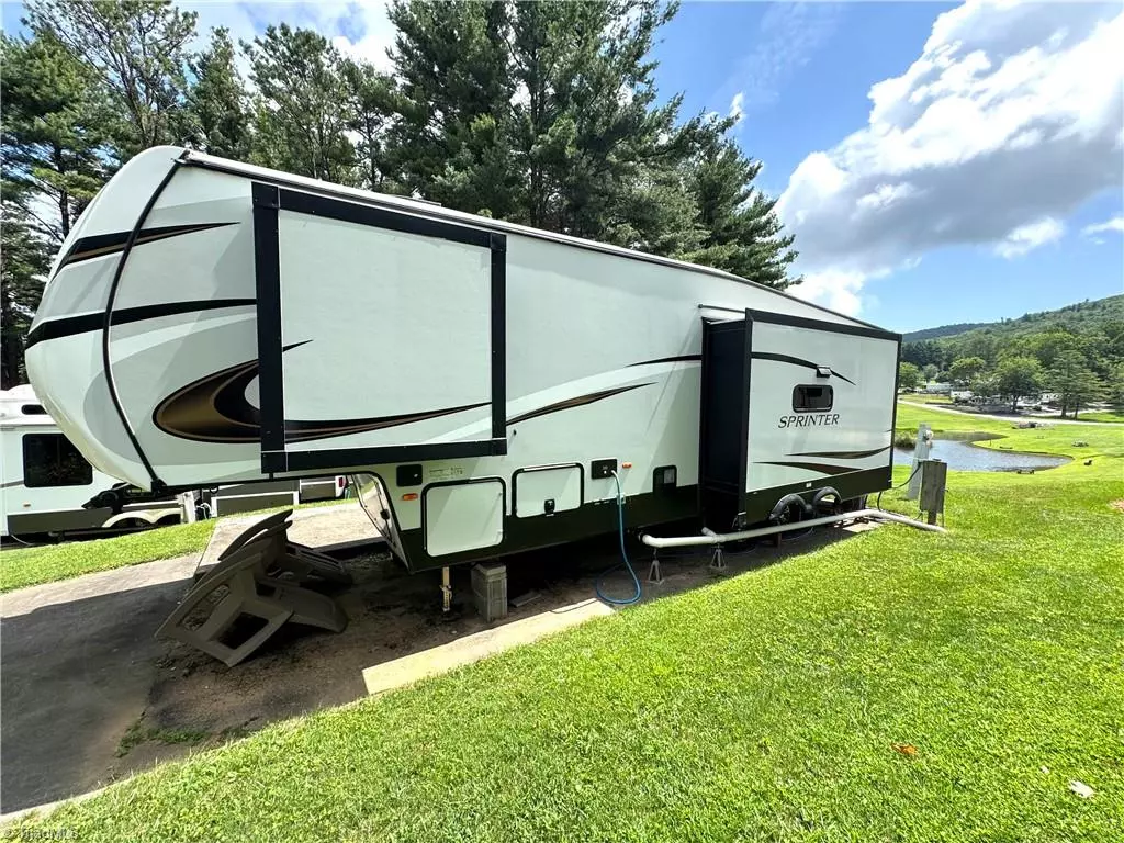 Ennice, NC 28623,503 Saddle Ridge DR