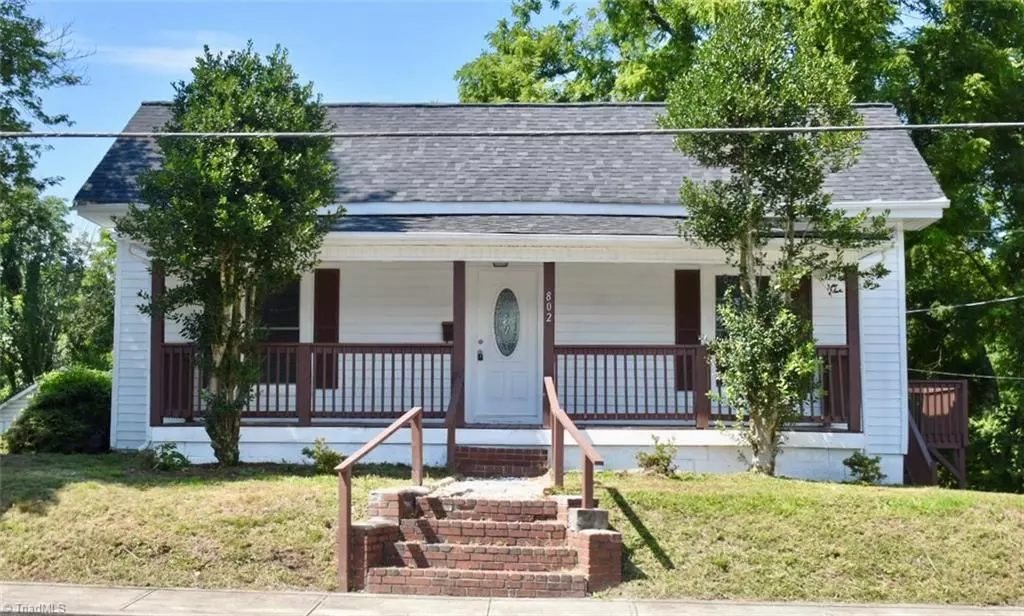 Mount Airy, NC 27030,802 Spring ST