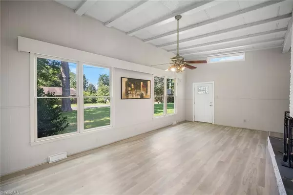 High Point, NC 27265,701 Locust PL