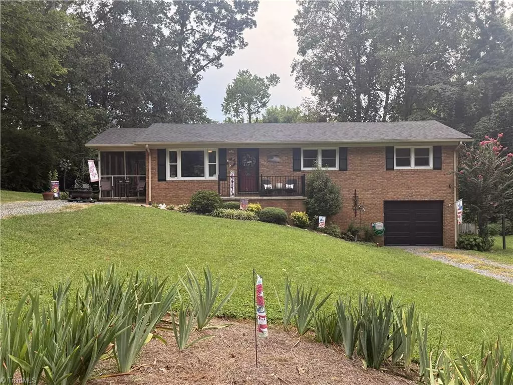 Asheboro, NC 27205,228 Anchor DR